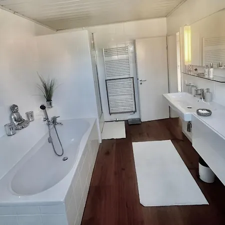 Suedsee Glueck 아파트 *